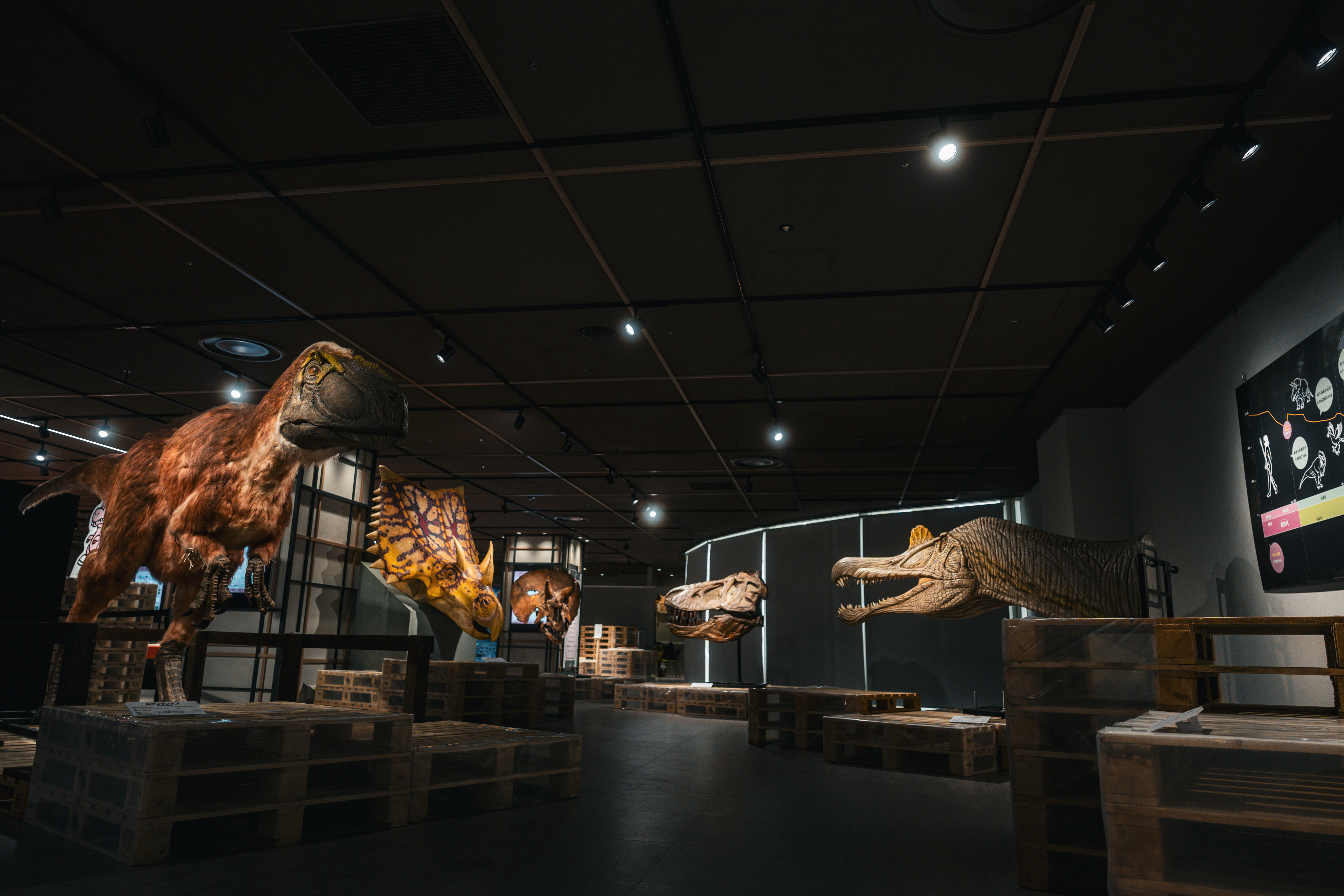 ミナノザウルス2025」開催中！丸井グループ初の自社IPグッズを販売